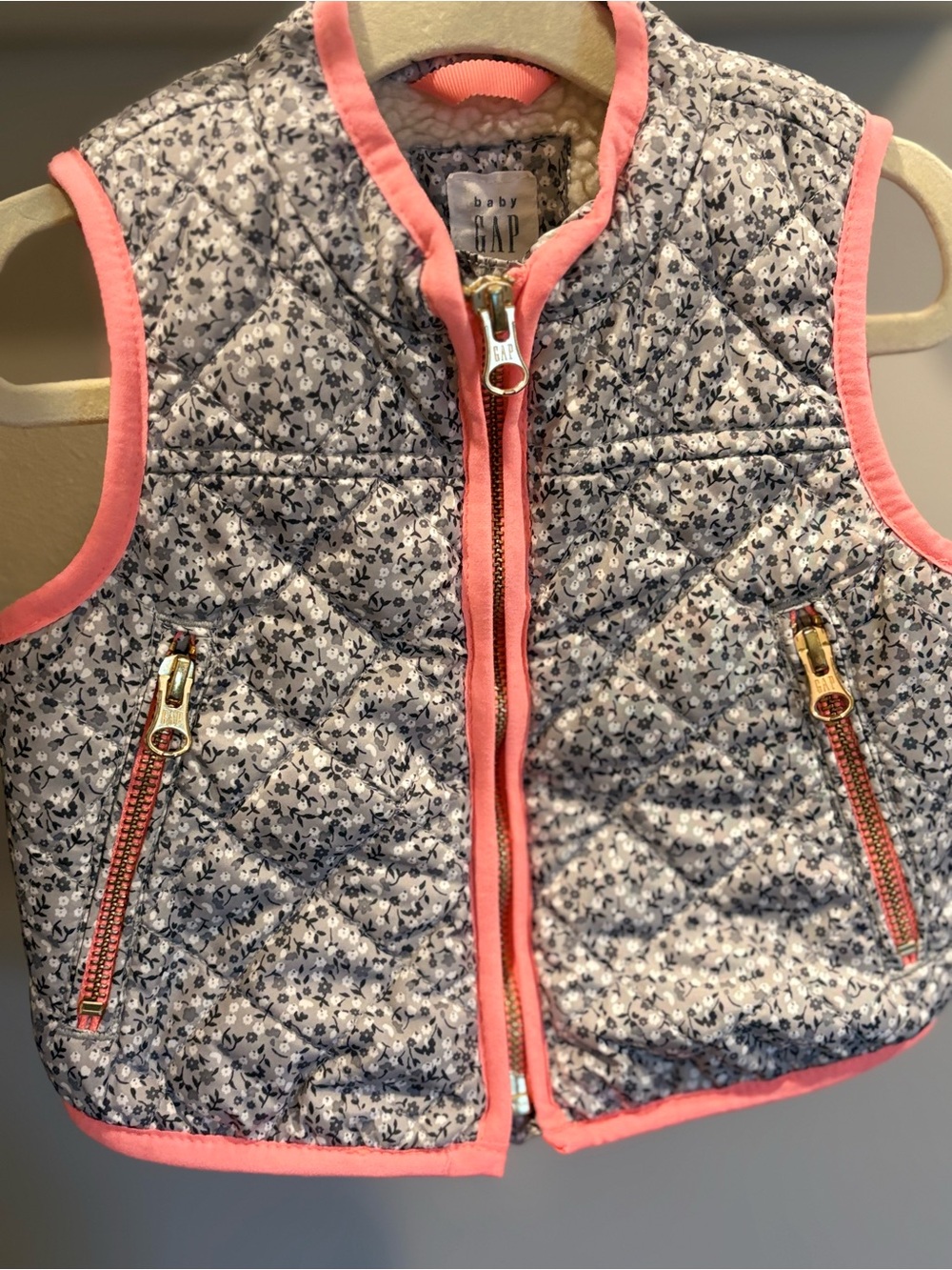 GAP Quilted Floral Vest with Pink Trim and Gold Zippers